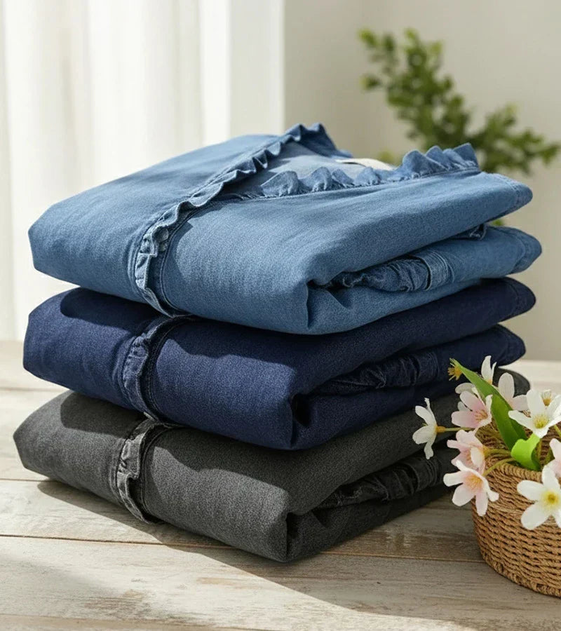 Denimbluse mit V-Ausschnitt und Volants – Produktansicht 11