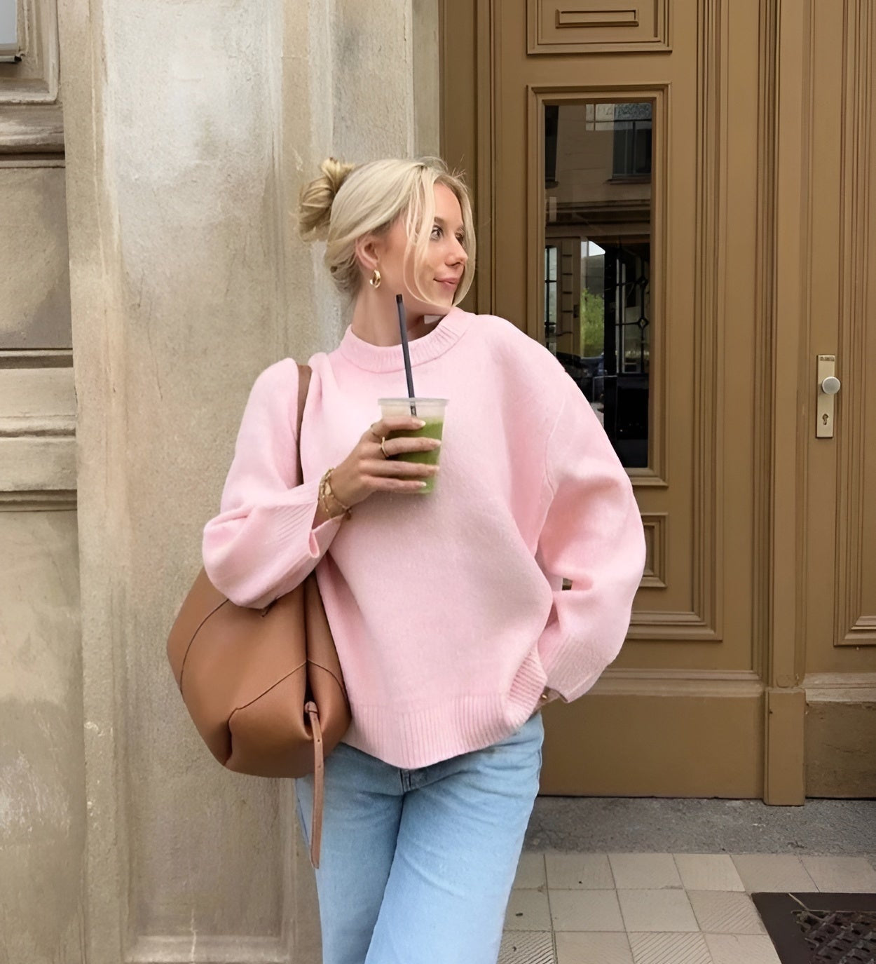 Trendiger Oversize-Pullover mit Rundhalsausschnitt – Produktansicht 1