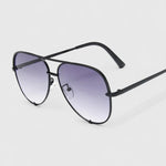 Stilvolle Sonnenbrille für jeden Anlass mit verspiegelten Gläsern – Produktansicht 6