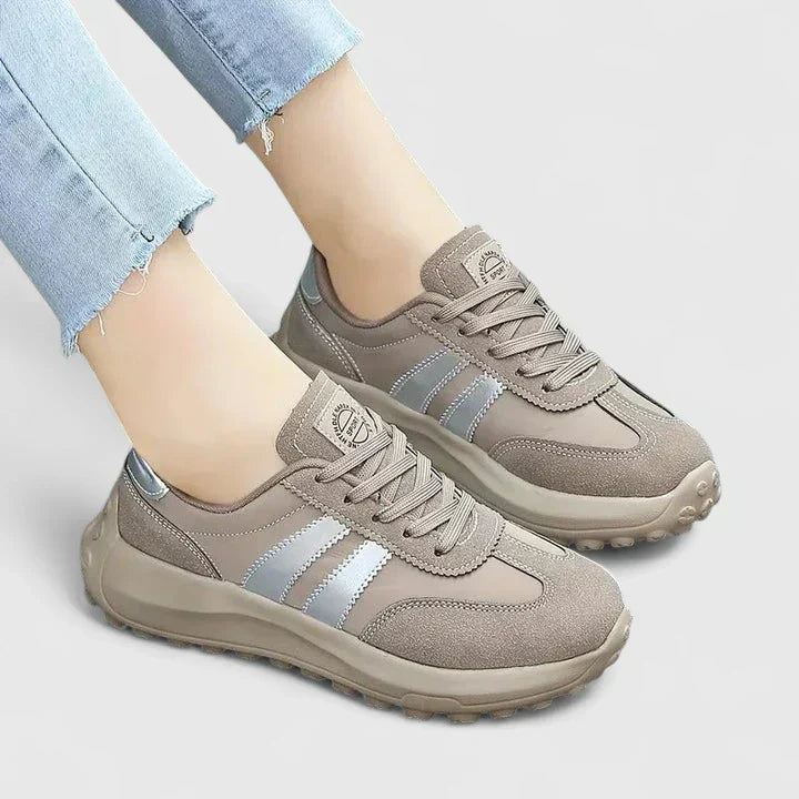 Bequeme Sneakers mit weicher Dämpfung in Grau – Produktansicht 2