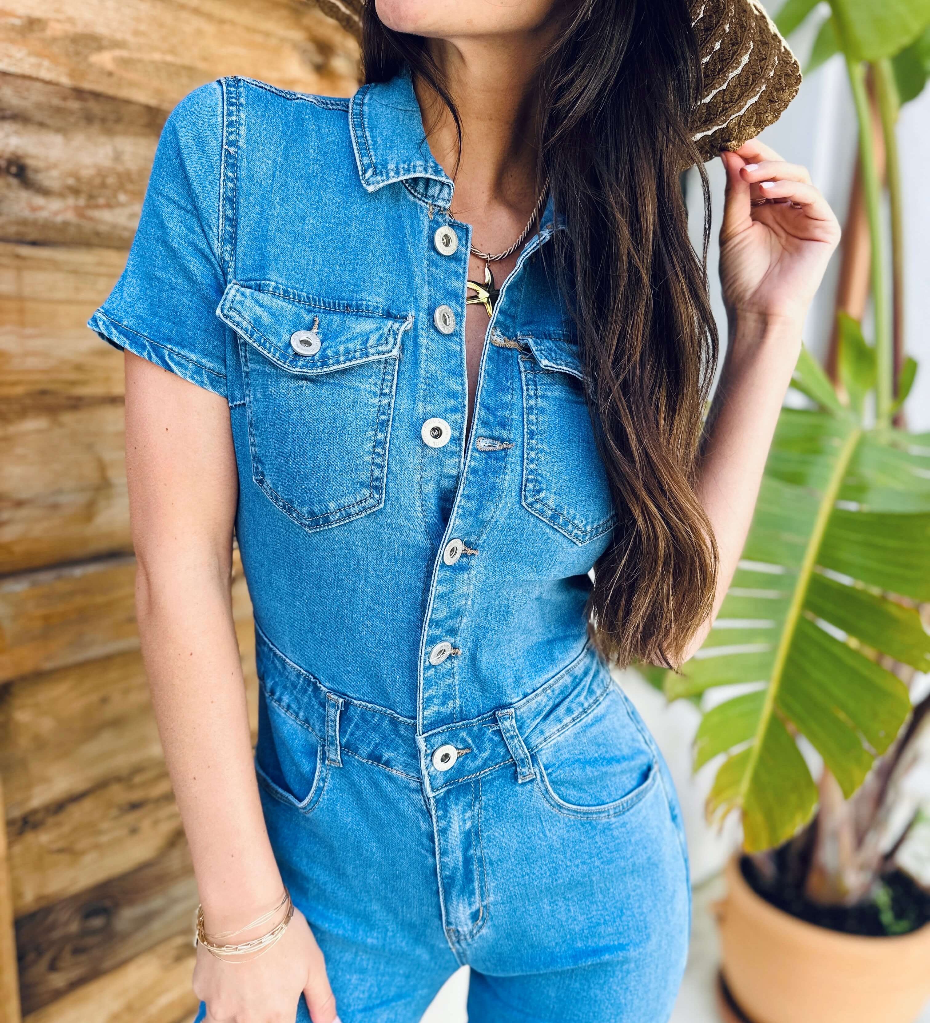 Lässiger Denim-Jumpsuit mit Knopfleiste – Produktansicht 2