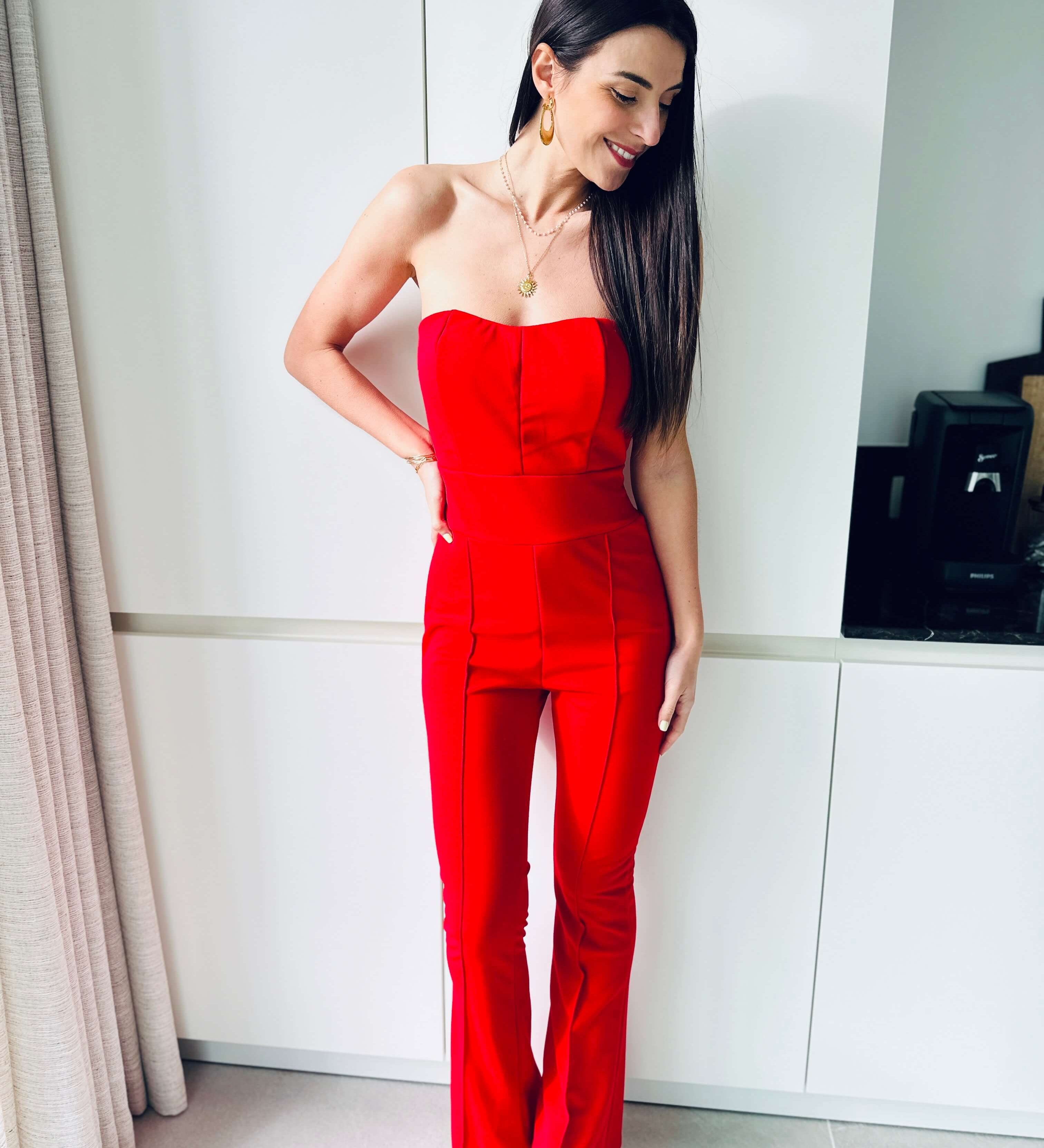 Annika | Eleganter trägerloser Jumpsuit mit ausgestelltem Bein