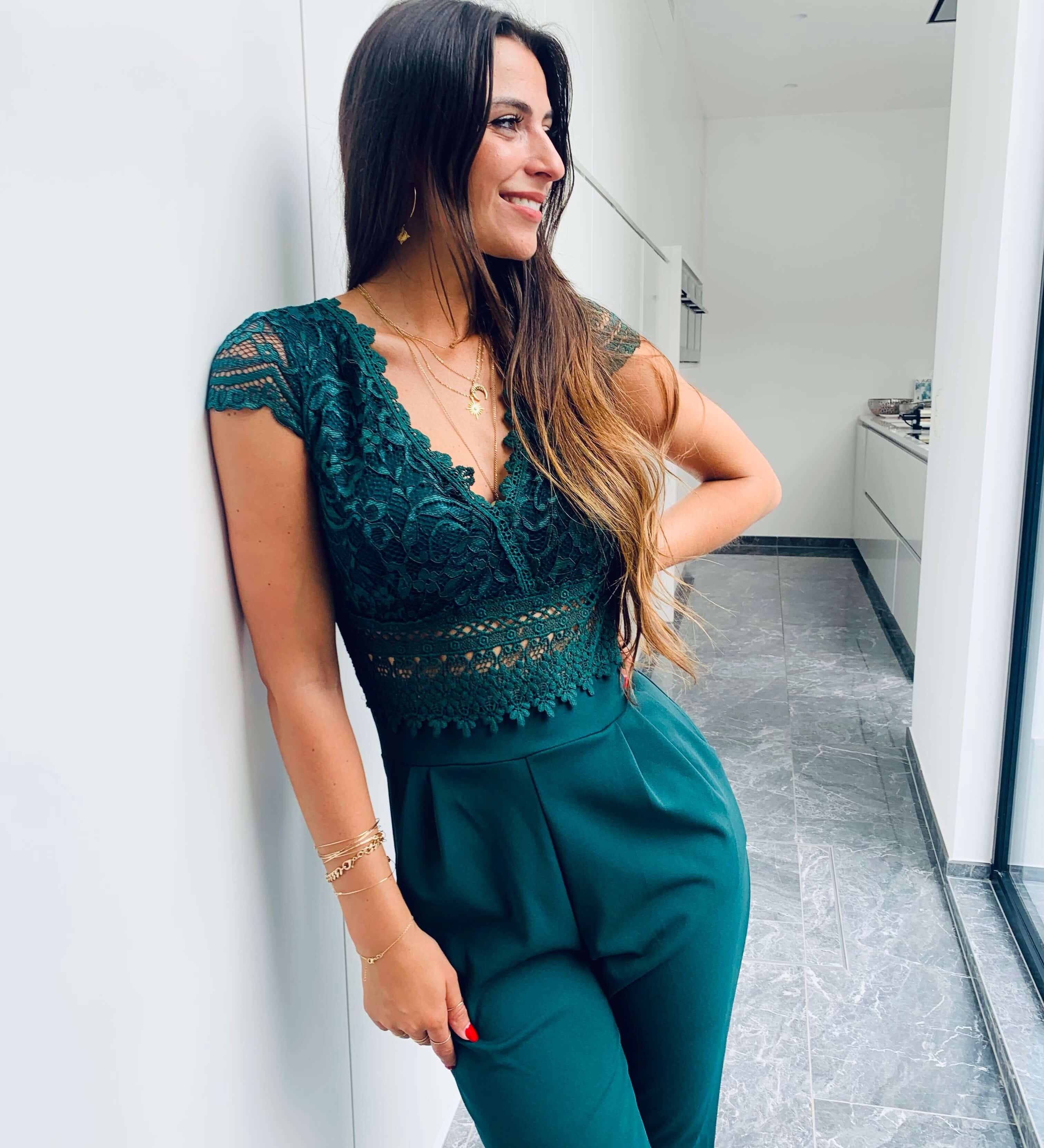 Cecile | Eleganter Spitzen-Jumpsuit mit kurzen Ärmeln