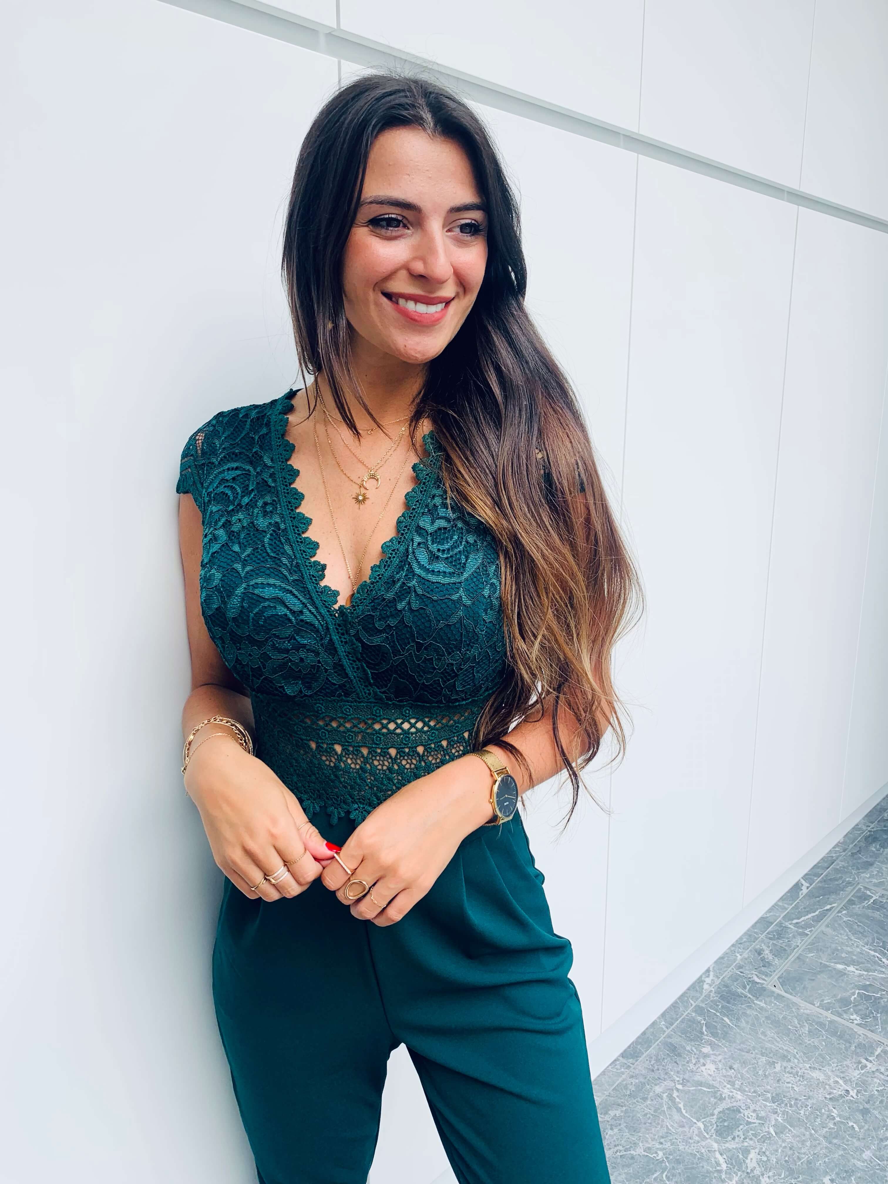 Cecile | Eleganter Spitzen-Jumpsuit mit kurzen Ärmeln