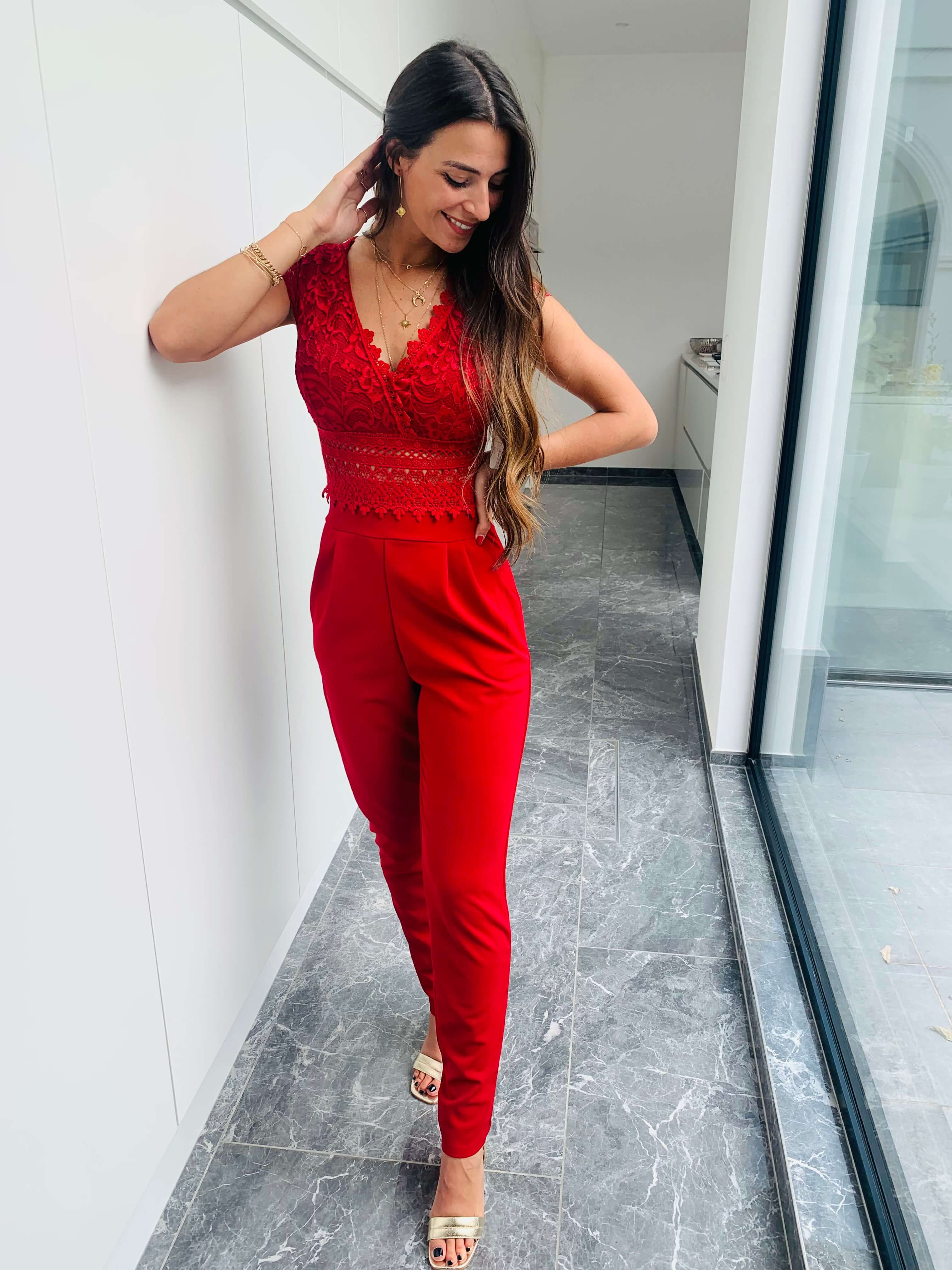 Cecile | Eleganter Spitzen-Jumpsuit mit kurzen Ärmeln