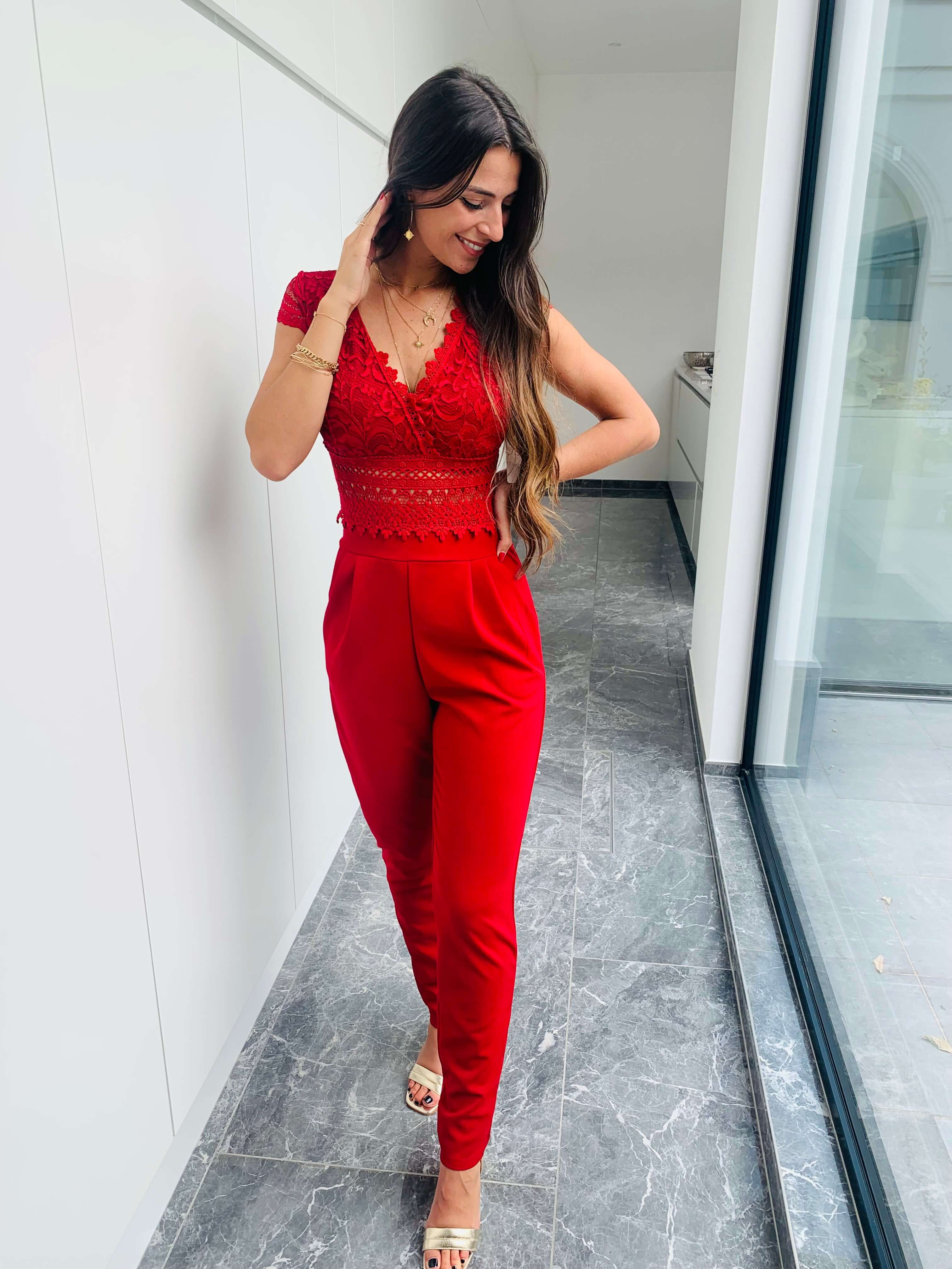 Cecile | Eleganter Spitzen-Jumpsuit mit kurzen Ärmeln