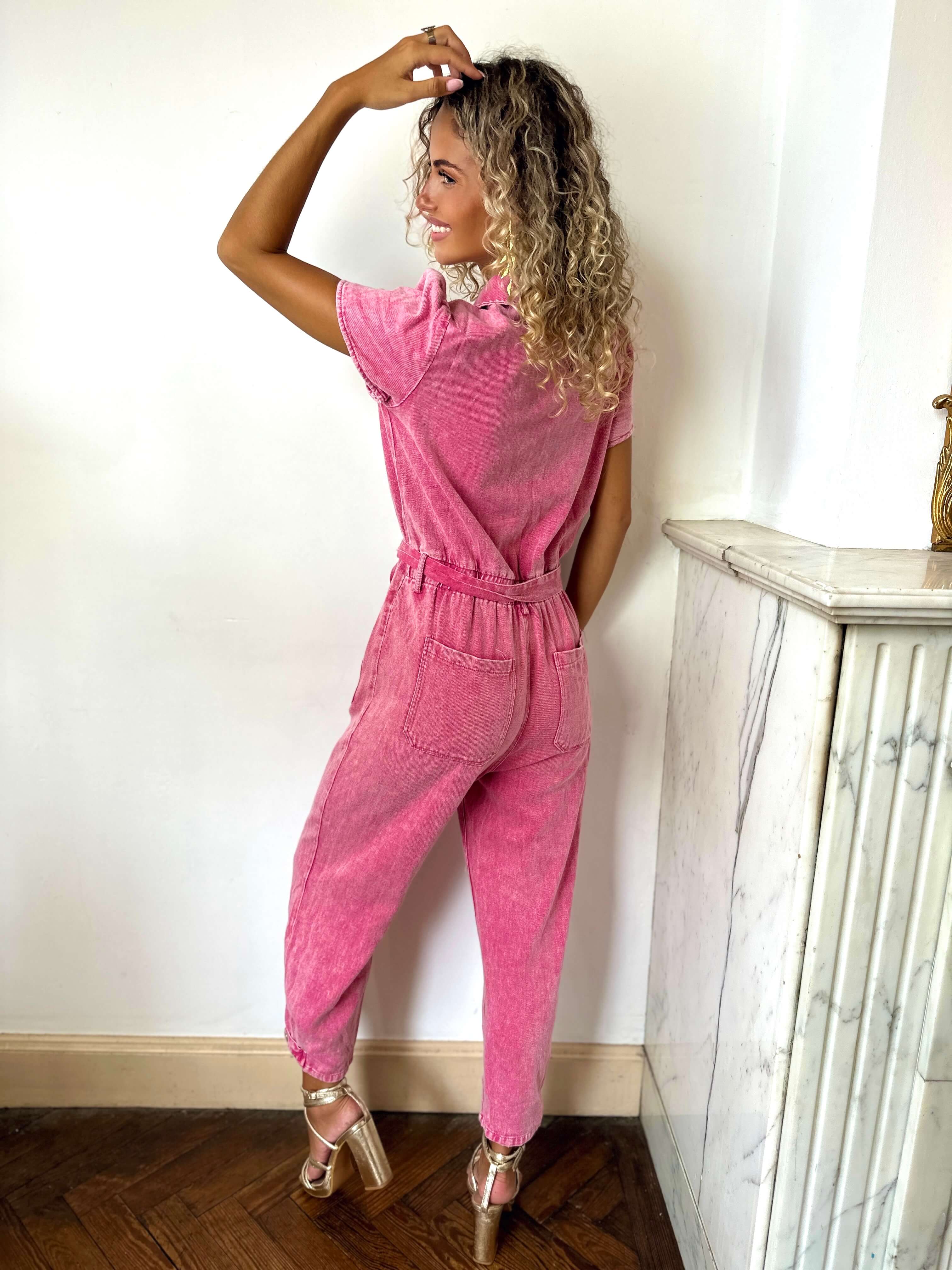 Lässiger Utility-Jumpsuit mit Bindegürtel – Produktansicht 3