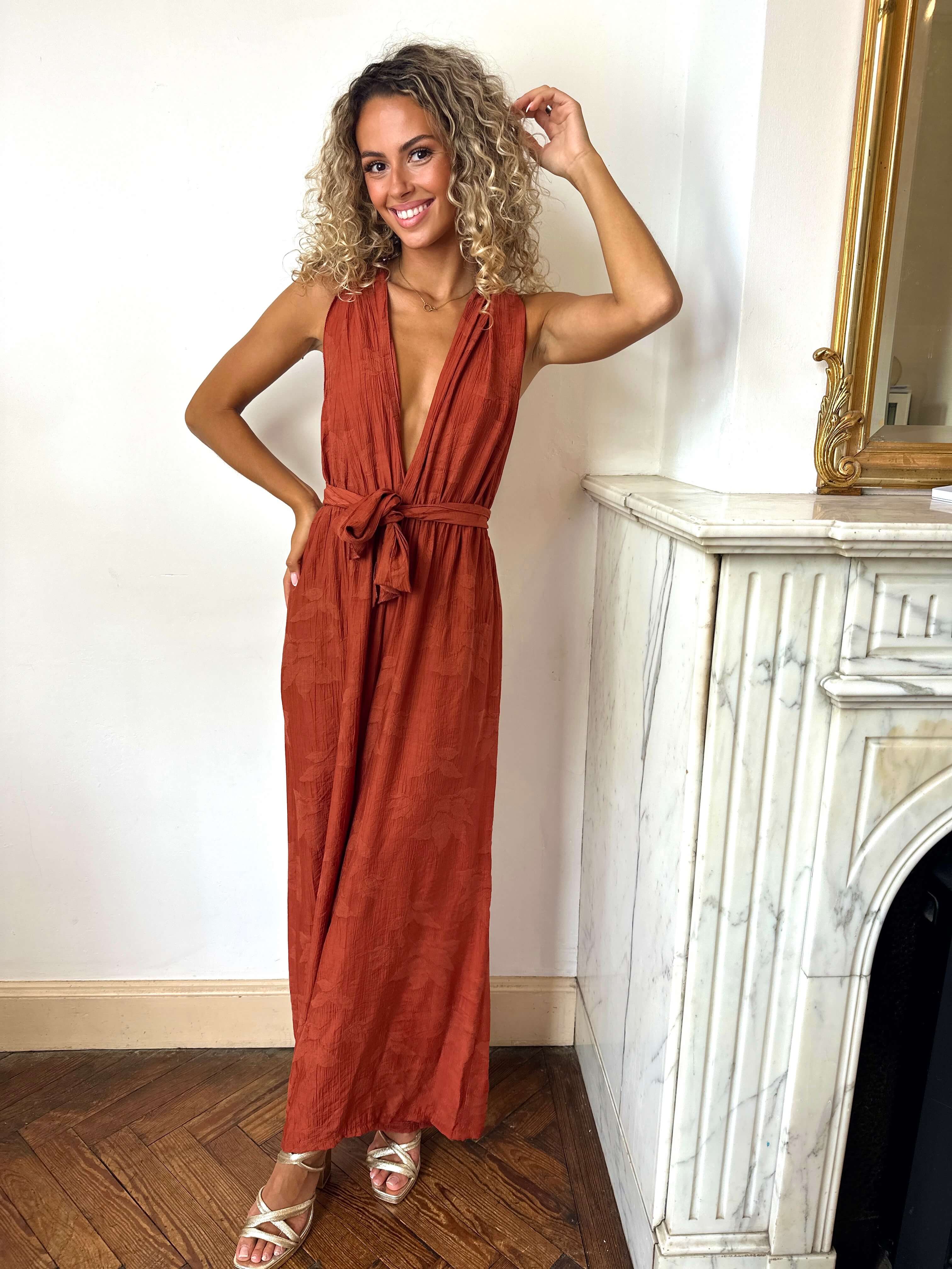 Ylva | Fließender Palazzo-Jumpsuit mit tiefem V-Ausschnitt