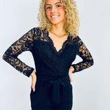 Nellie | Femininer Spitzen-Jumpsuit mit langen Ärmeln
