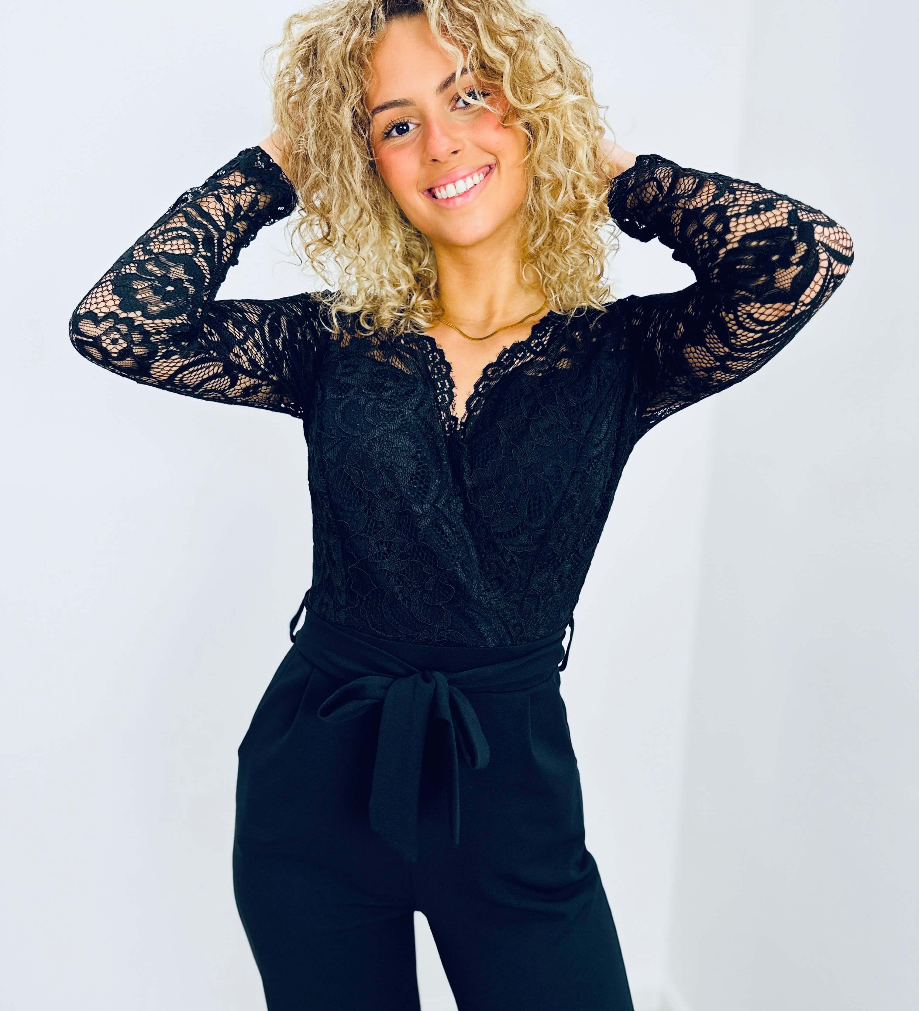 Nellie | Femininer Spitzen-Jumpsuit mit langen Ärmeln