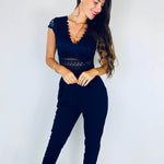 Cecile | Eleganter Spitzen-Jumpsuit mit kurzen Ärmeln