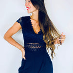 Cecile | Eleganter Spitzen-Jumpsuit mit kurzen Ärmeln