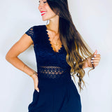 Cecile | Eleganter Spitzen-Jumpsuit mit kurzen Ärmeln