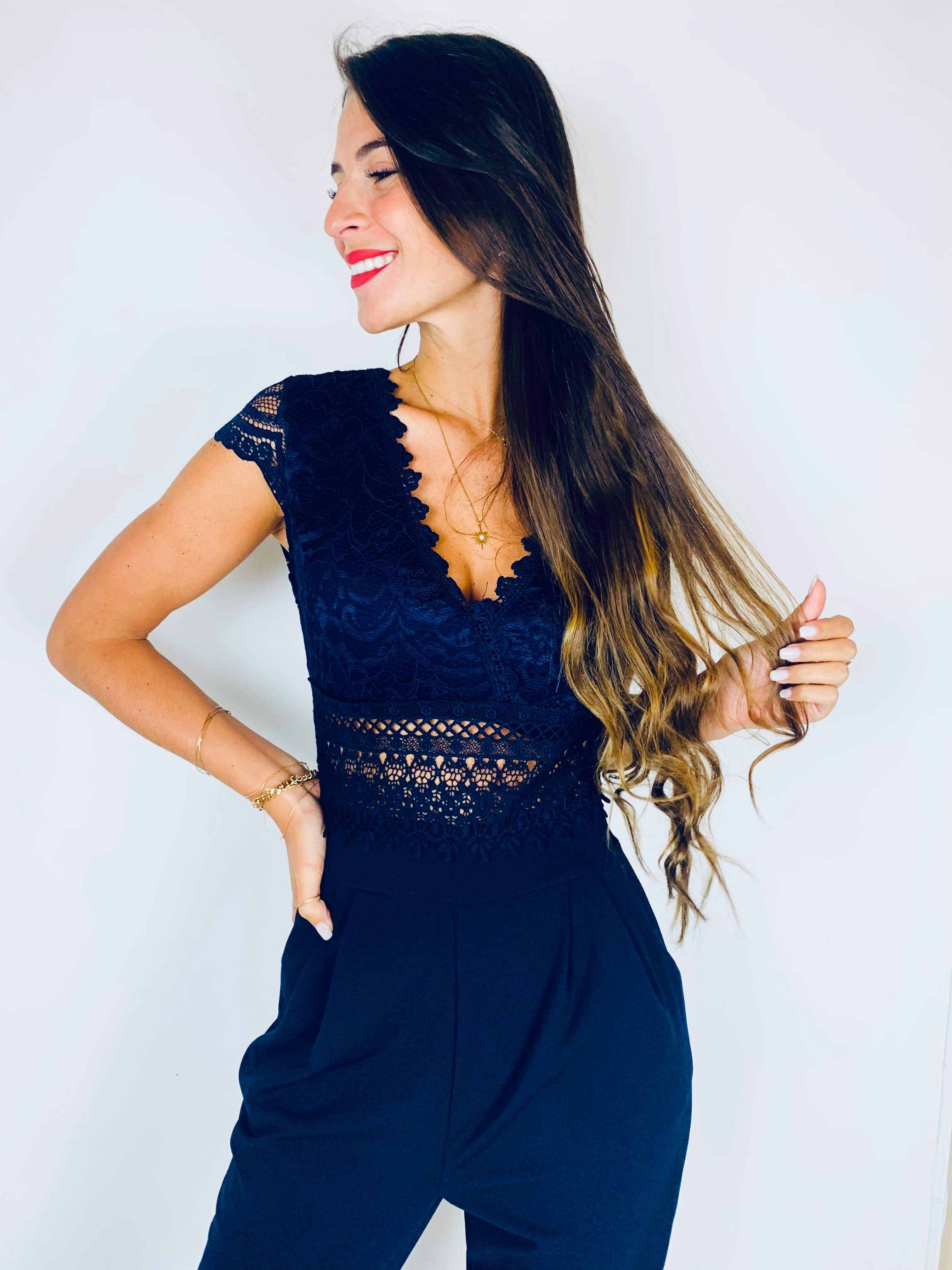 Cecile | Eleganter Spitzen-Jumpsuit mit kurzen Ärmeln
