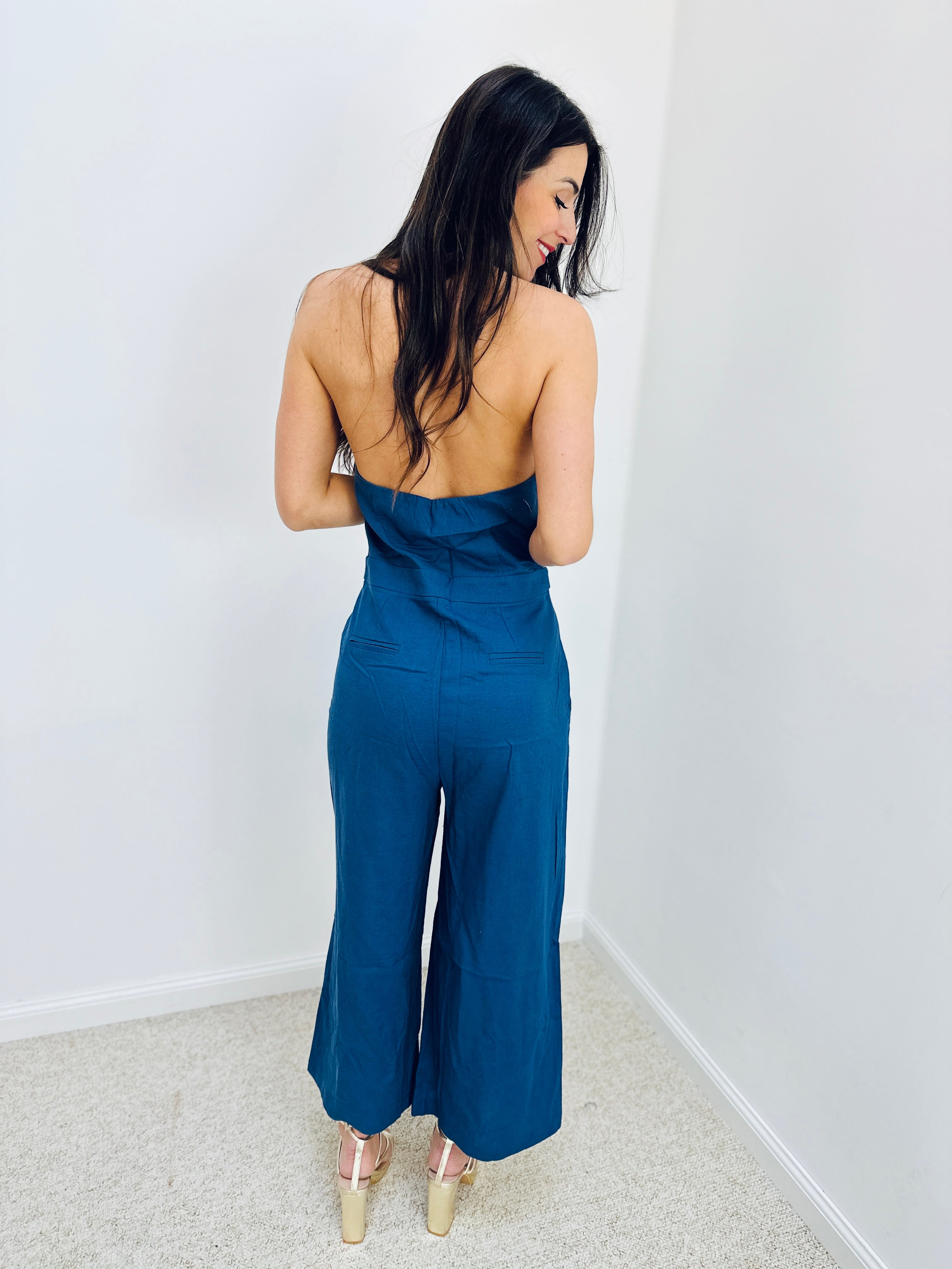Ärmelloser Jumpsuit mit Knopfleiste – Produktansicht 5