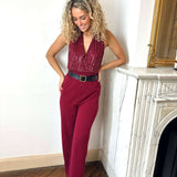 Eleganter Jumpsuit mit Pailletten und Gürtel – Produktansicht 3