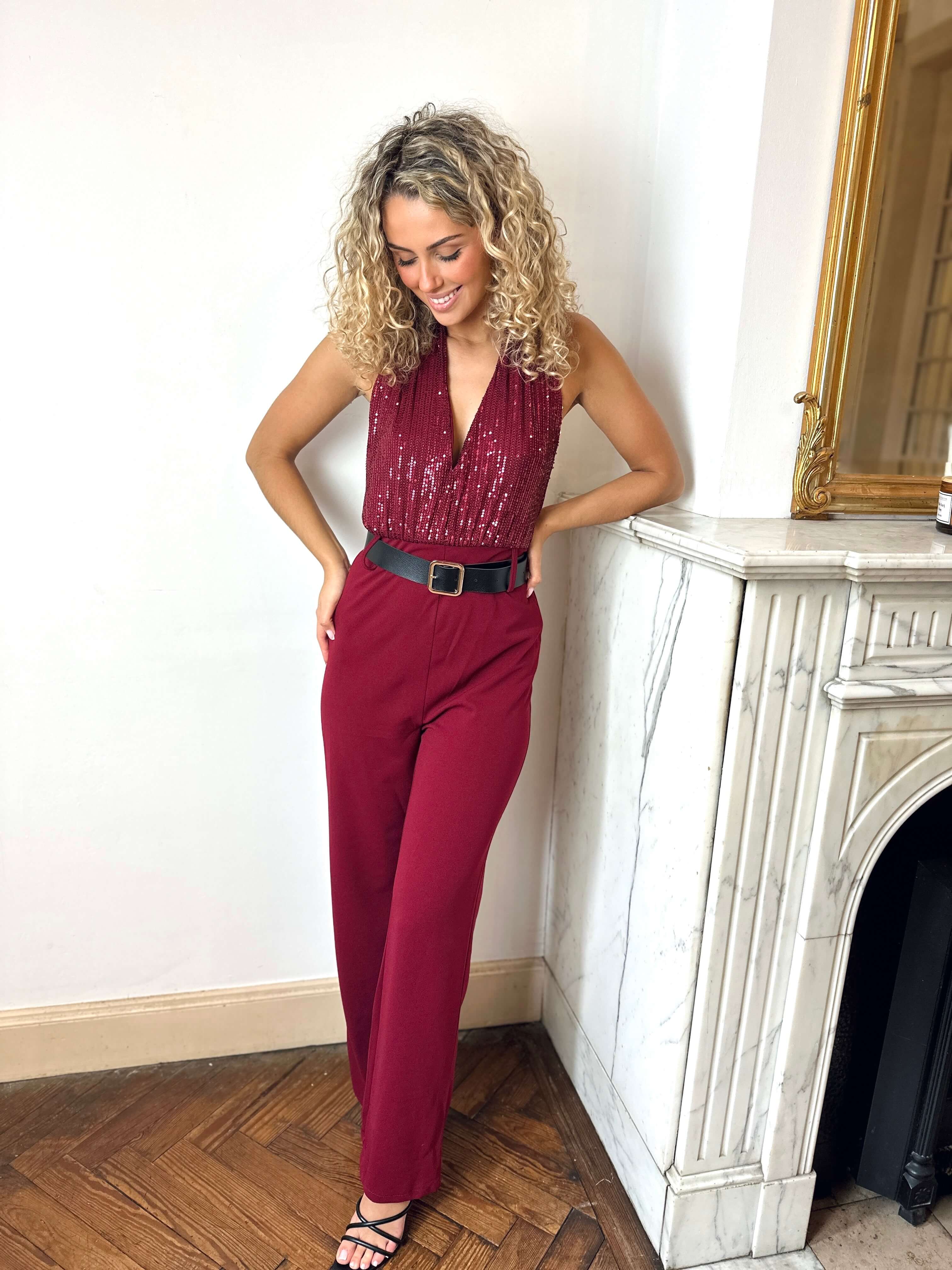 Eleganter Jumpsuit mit Pailletten und Gürtel – Produktansicht 3