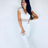 Cecile | Eleganter Spitzen-Jumpsuit mit kurzen Ärmeln