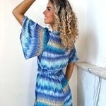 Bedruckter Jumpsuit mit Wickelausschnitt in Samtoptik – Produktansicht 4