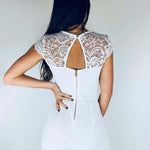 Cecile | Eleganter Spitzen-Jumpsuit mit kurzen Ärmeln