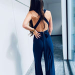 Vielseitiger Jumpsuit mit tiefem V-Ausschnitt – Produktansicht 4