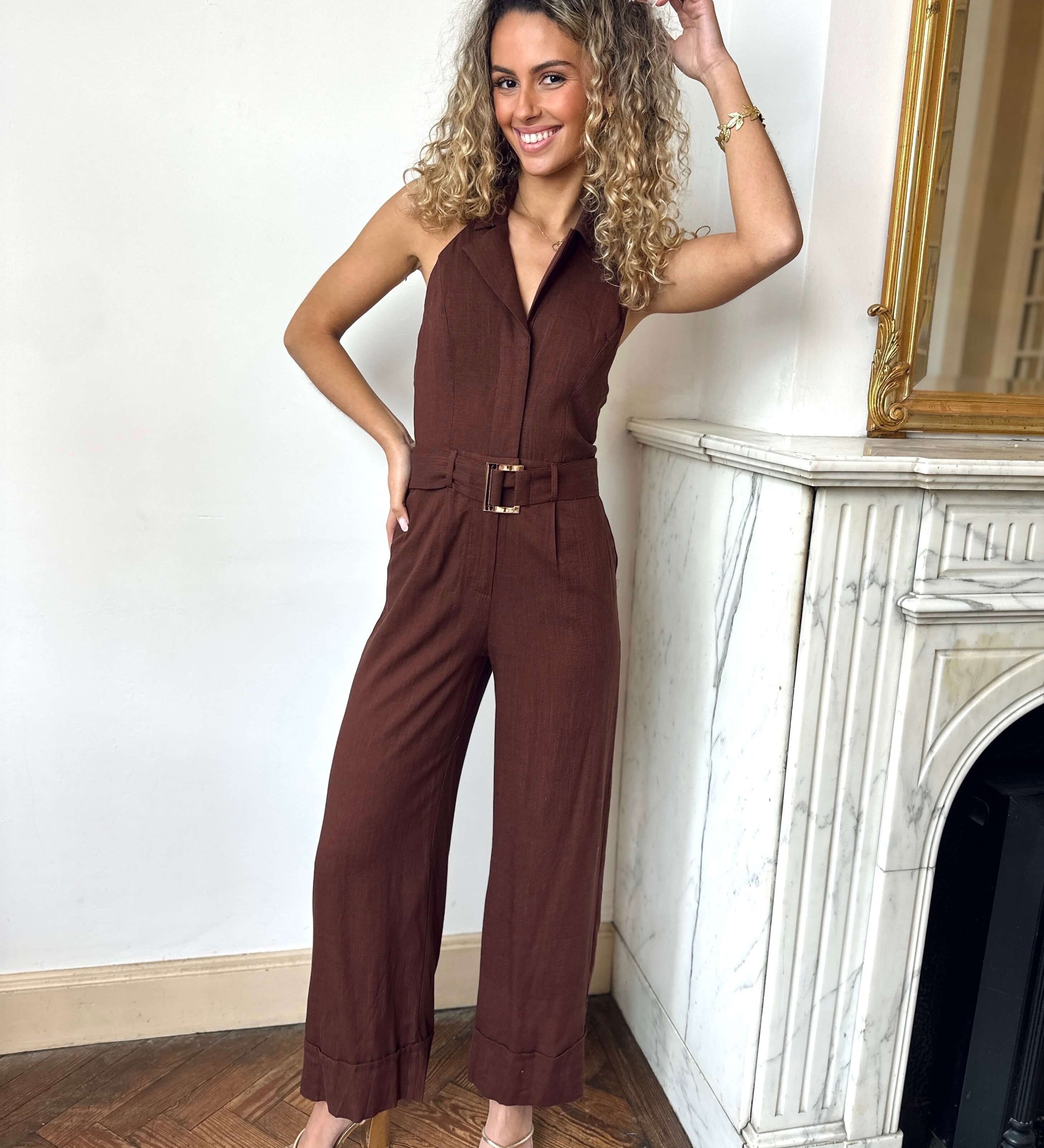 Johanna | Taillierter Jumpsuit mit Reverskragen und Gürtel