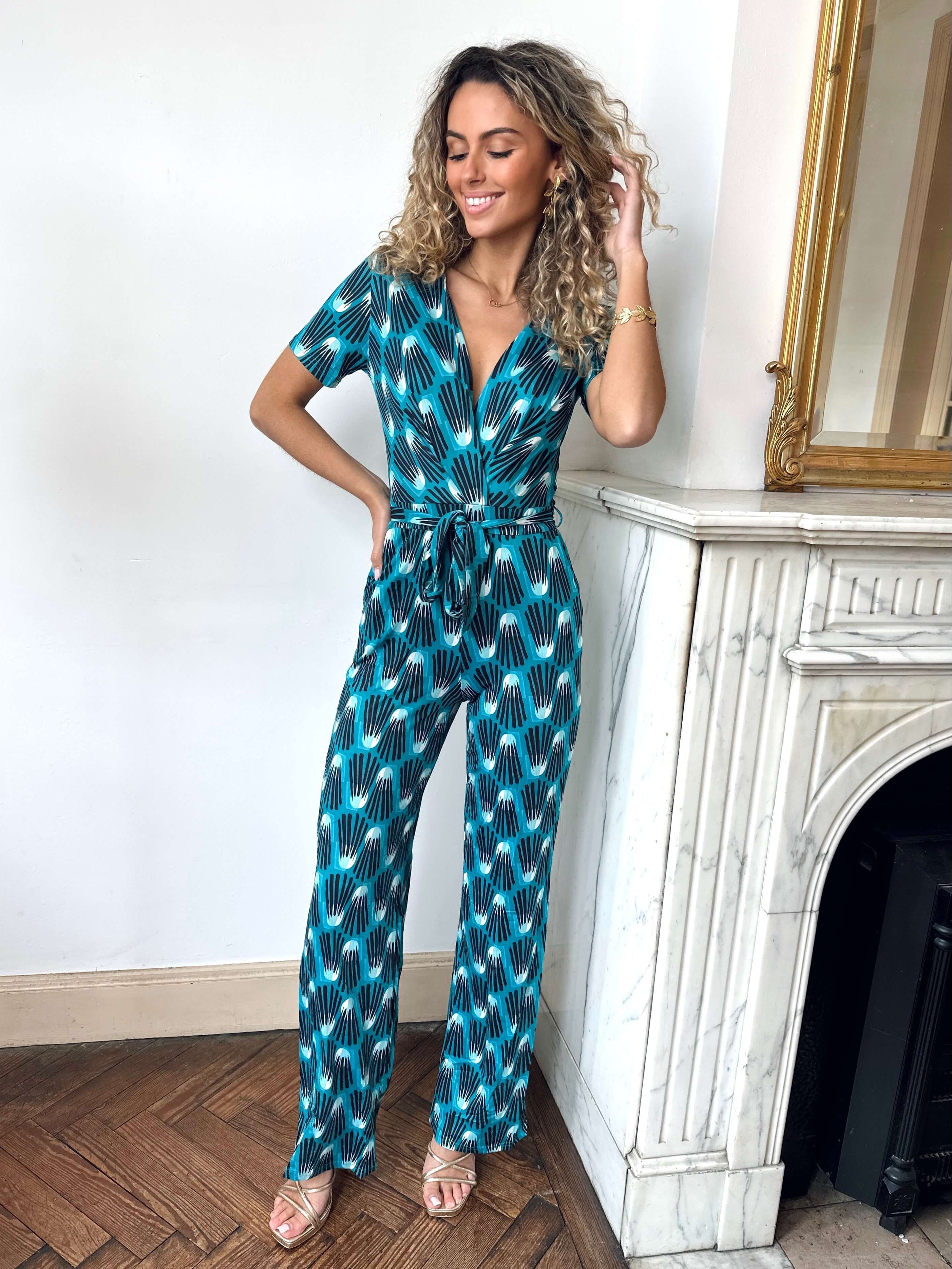 Tuva | Bedruckter Jumpsuit mit Wickelausschnitt