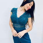 Cecile | Eleganter Spitzen-Jumpsuit mit kurzen Ärmeln