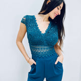 Cecile | Eleganter Spitzen-Jumpsuit mit kurzen Ärmeln