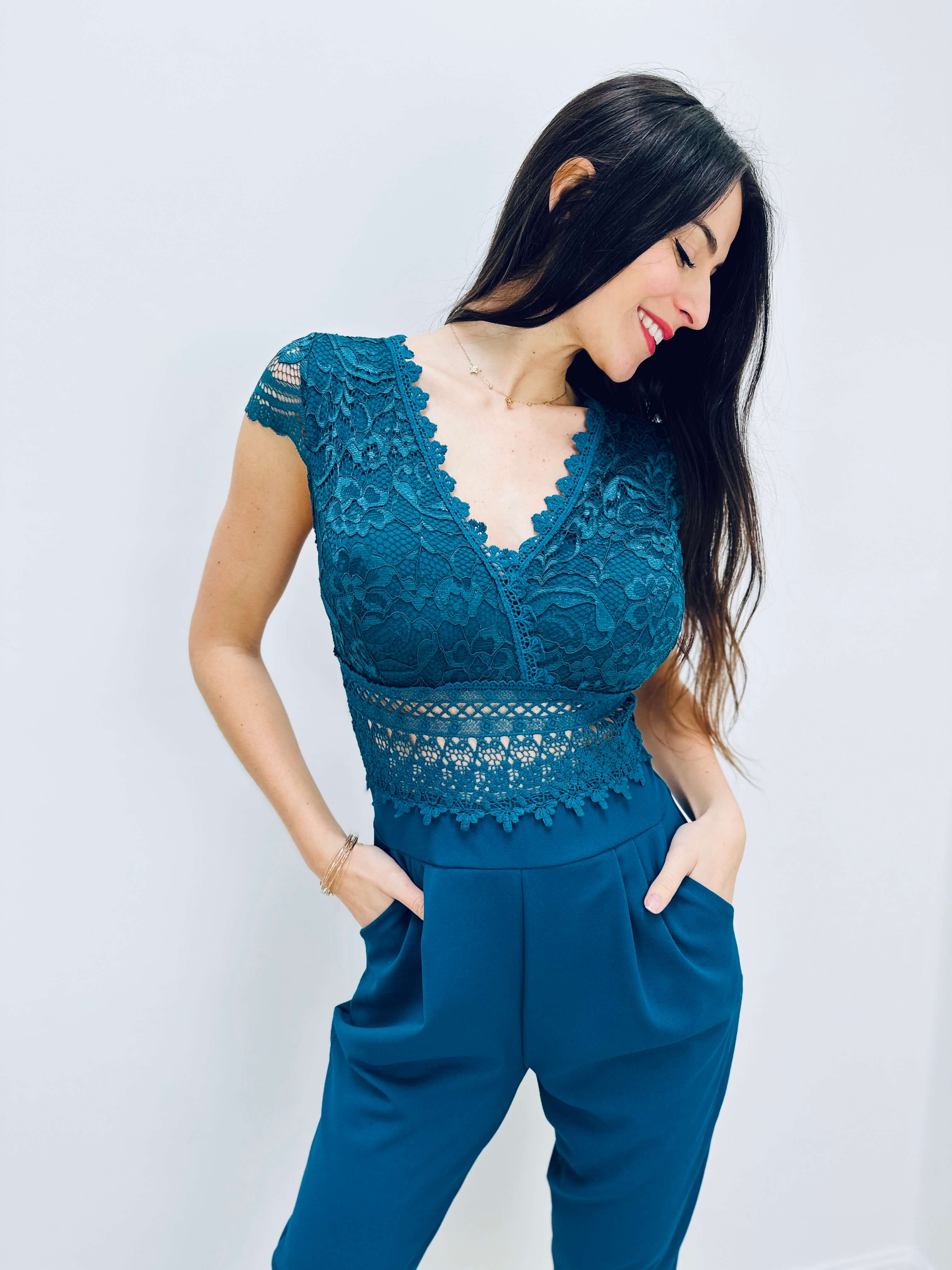 Cecile | Eleganter Spitzen-Jumpsuit mit kurzen Ärmeln