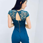 Cecile | Eleganter Spitzen-Jumpsuit mit kurzen Ärmeln