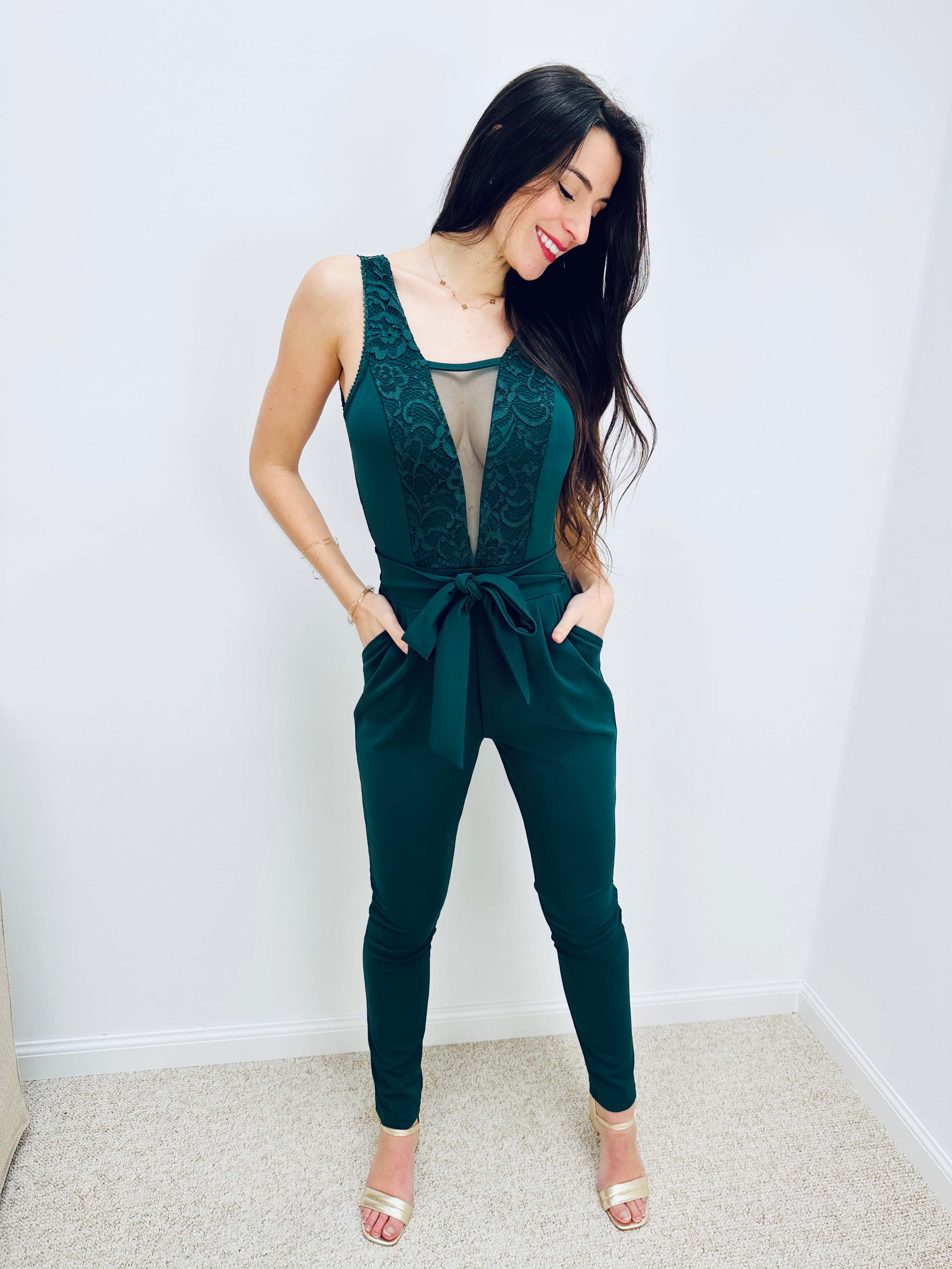 Ärmelloser Jumpsuit mit Spitzeneinsätzen – Produktansicht 3