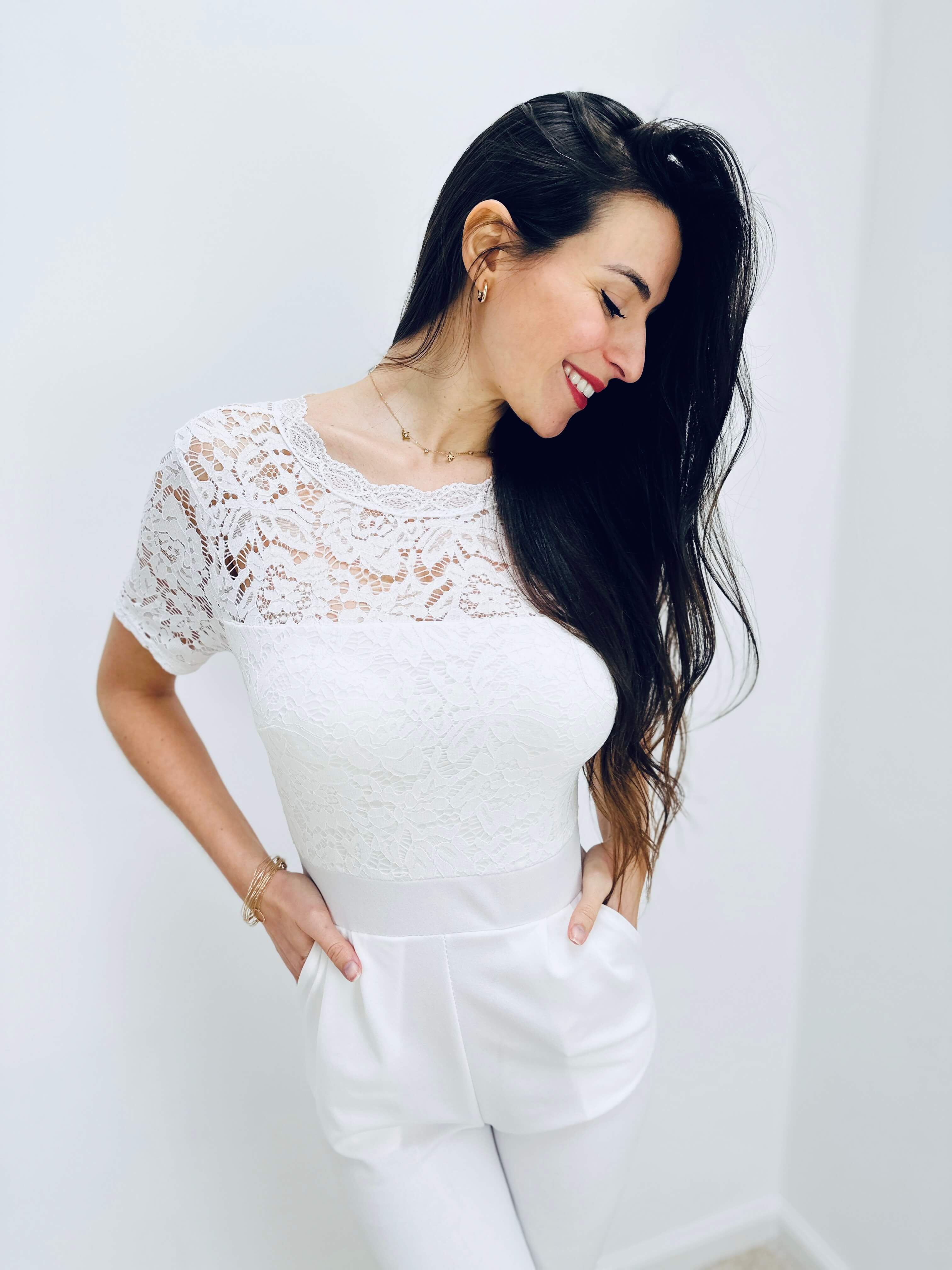 Jolanda | Eleganter Spitzen-Jumpsuit mit offenem Rücken
