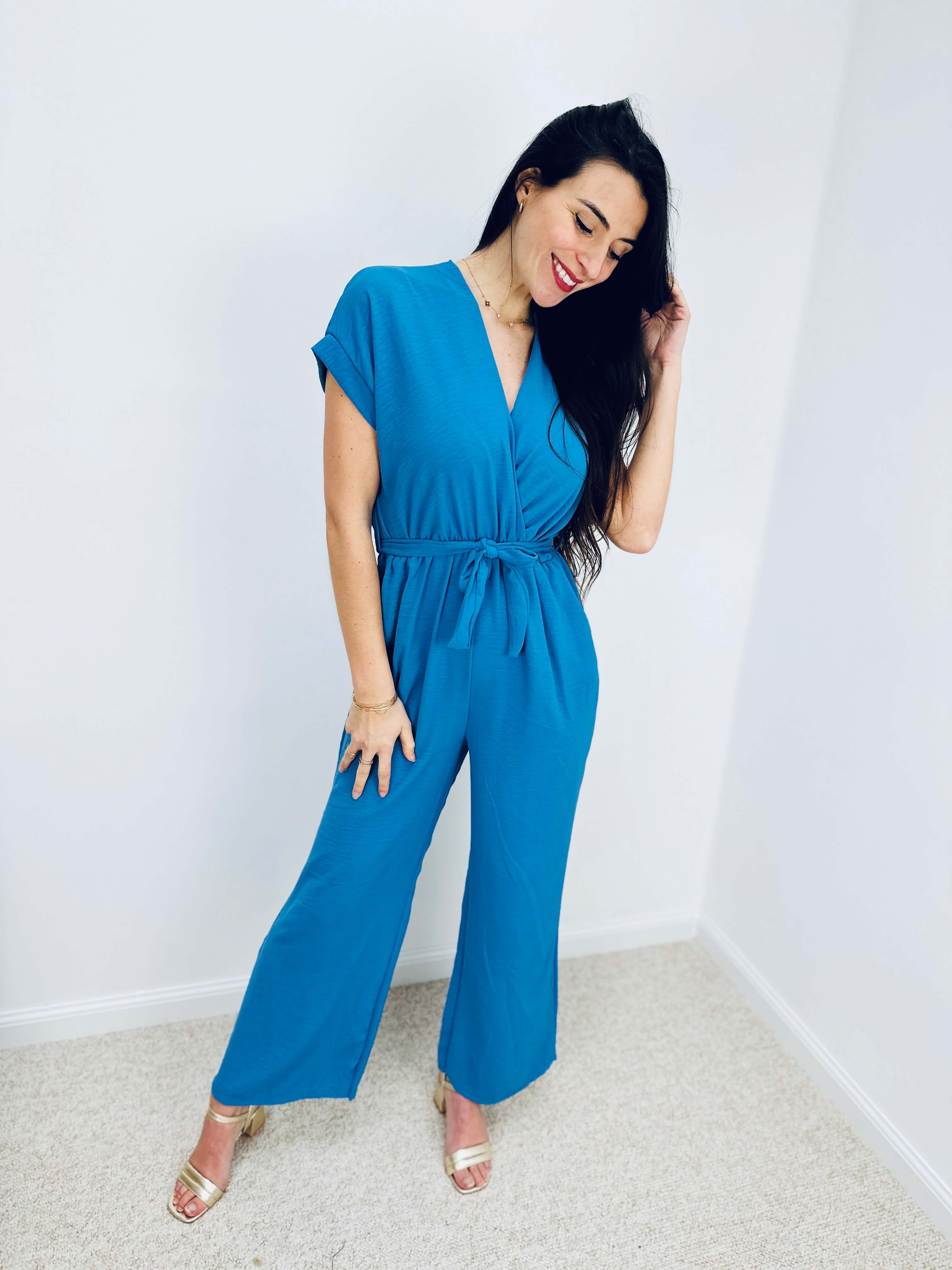 Milena | Fließender Jumpsuit mit Wickelausschnitt