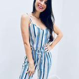 Gestreifter Jumpsuit mit Bindegürtel – Produktansicht 4