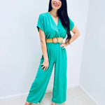Romane | Fließender Jumpsuit mit Wickelausschnitt und Gürtel