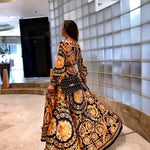 Bequemes Boho-Kleid mit buntem Druck mit Bindegürtel – Produktansicht 5