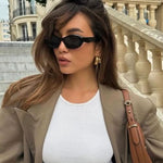 Schlichte Sonnenbrille für jeden Anlass – Produktansicht 4