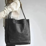 Klassische Handtasche aus Leder – Produktansicht 6