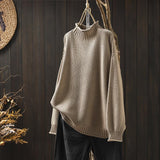 Weicher Oversize-Rollkragenpullover aus Rippstrick – Produktansicht 3