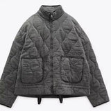 Alltagsjacke mit Taschendetails – Produktansicht 4