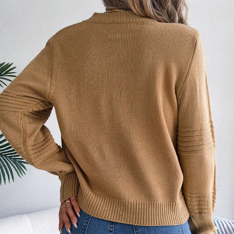 Eleganter Pullover mit Rundhalsausschnitt – Produktansicht 6