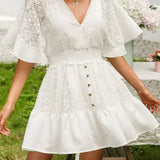 Bequemes Boho-Spitzenkleid mit Bindegürtel – Produktansicht 1