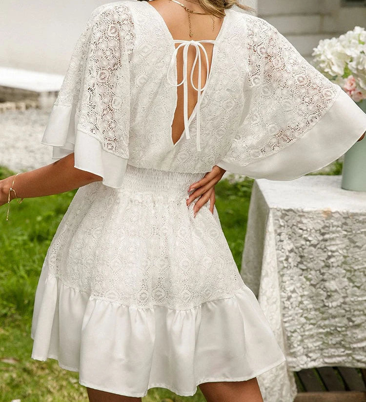 Bequemes Boho-Spitzenkleid mit Bindegürtel – Produktansicht 2