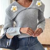 Eleganter Pullover mit verspieltem Blütenkragen – Produktansicht 11