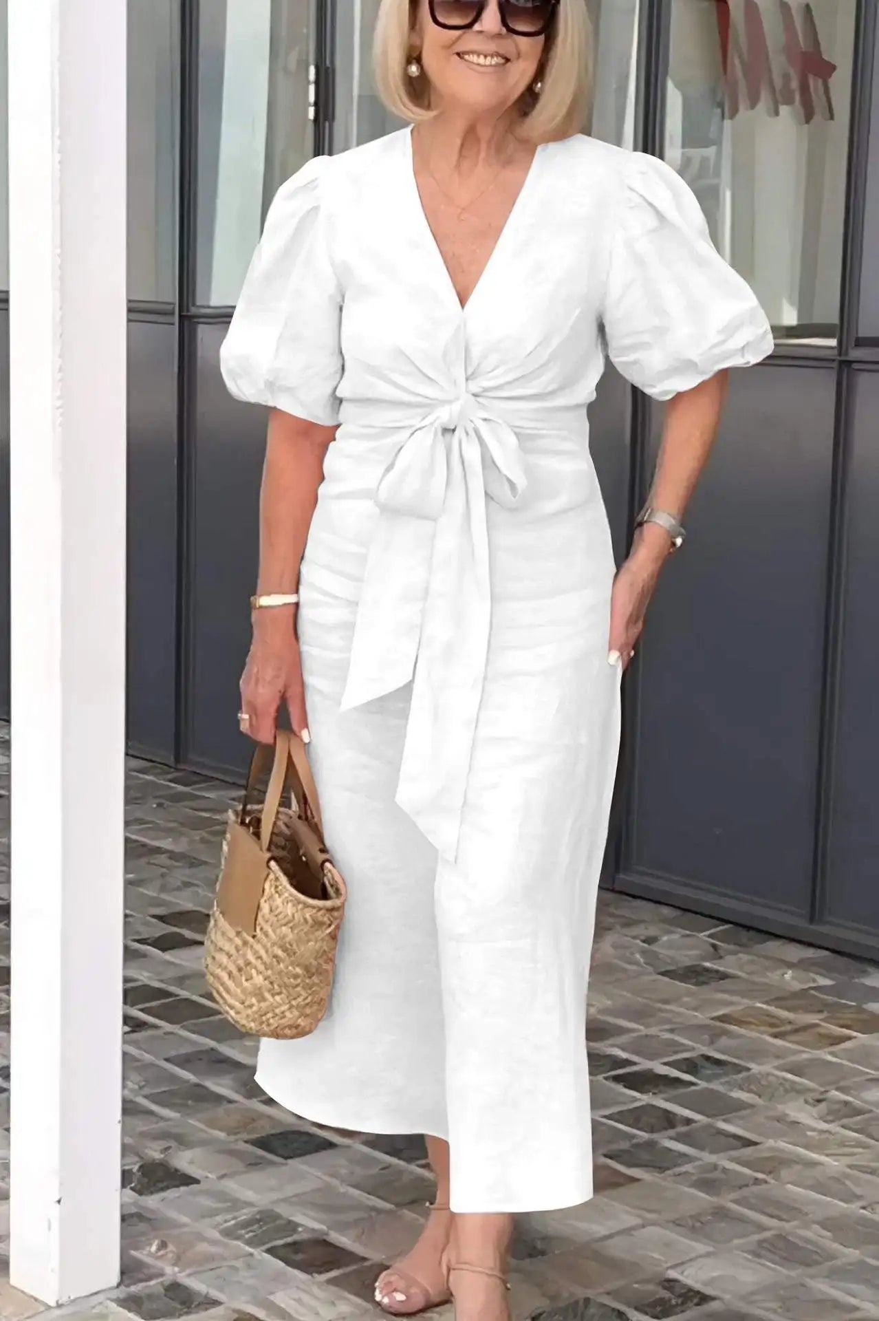 Elegantes Midikleid mit V-Ausschnitt – Produktansicht 7
