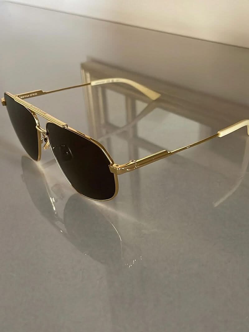 Stilvolle Sonnenbrille für jeden Anlass – Produktansicht 9