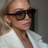 Sonnenbrille mit ovaler Fassung im Vintage-Stil – Produktansicht 10
