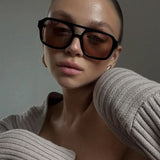 Sonnenbrille mit ovaler Fassung im Vintage-Stil – Produktansicht 12