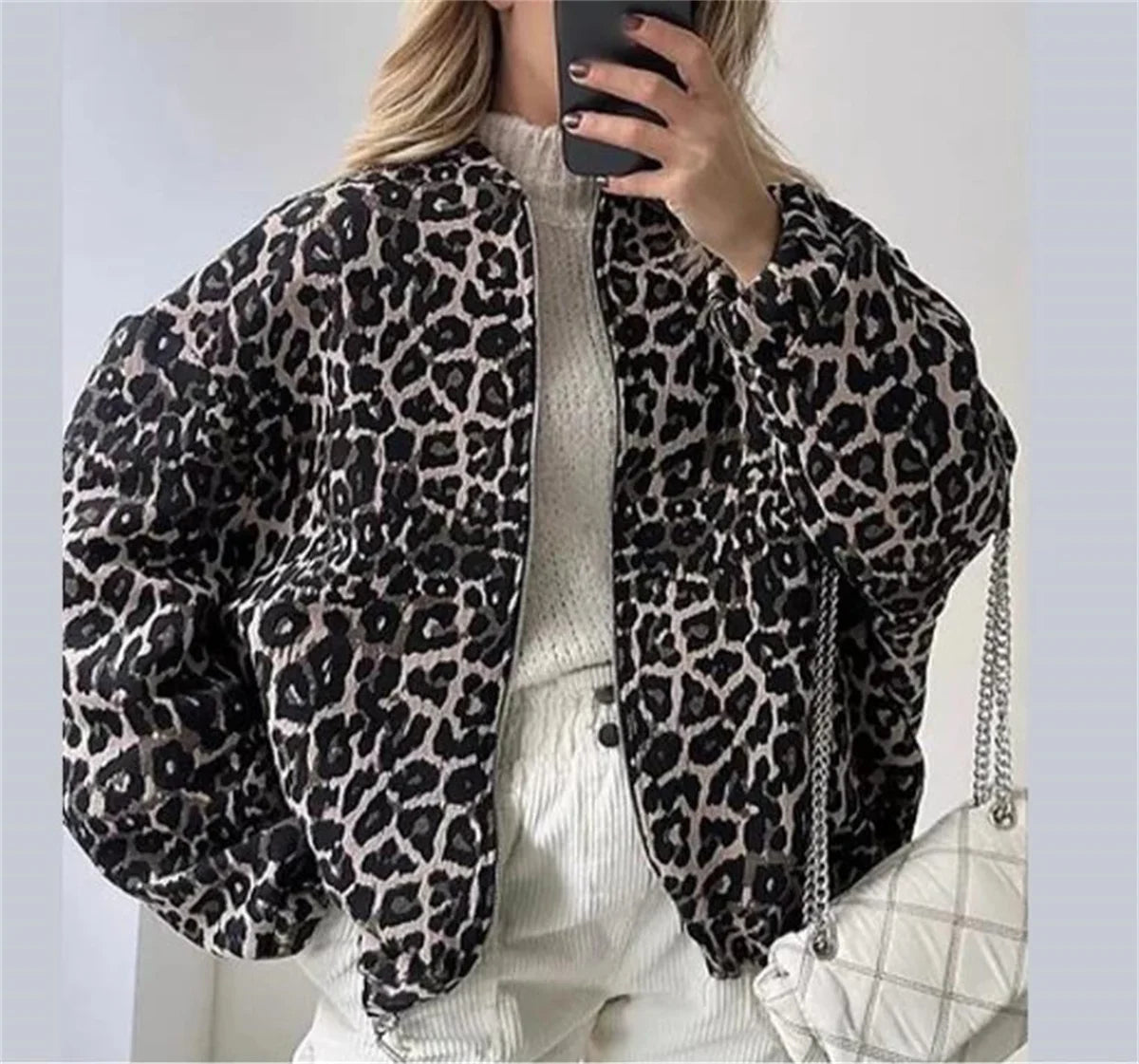 Bomberjacke mit Leopardenmuster – Produktansicht 6